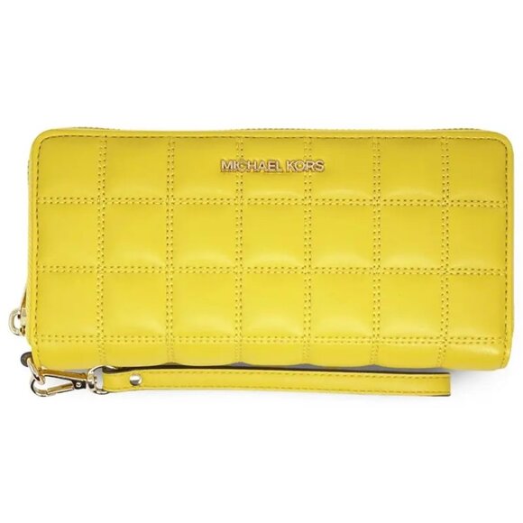 NWT Michael Kors Jet Set Travel Large Travel Quilted Continental Wallet - Picture 1 of 5